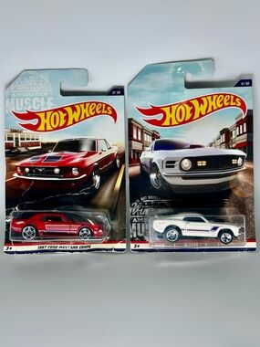 Hot Wheels Mustang Lot of 2x -1967 Ford Mustang Coupe & 1970 Mustang Mach Crease